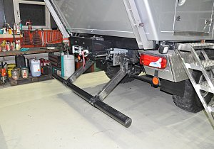 Unterfahrschutz-und-Windenhalterung-1
